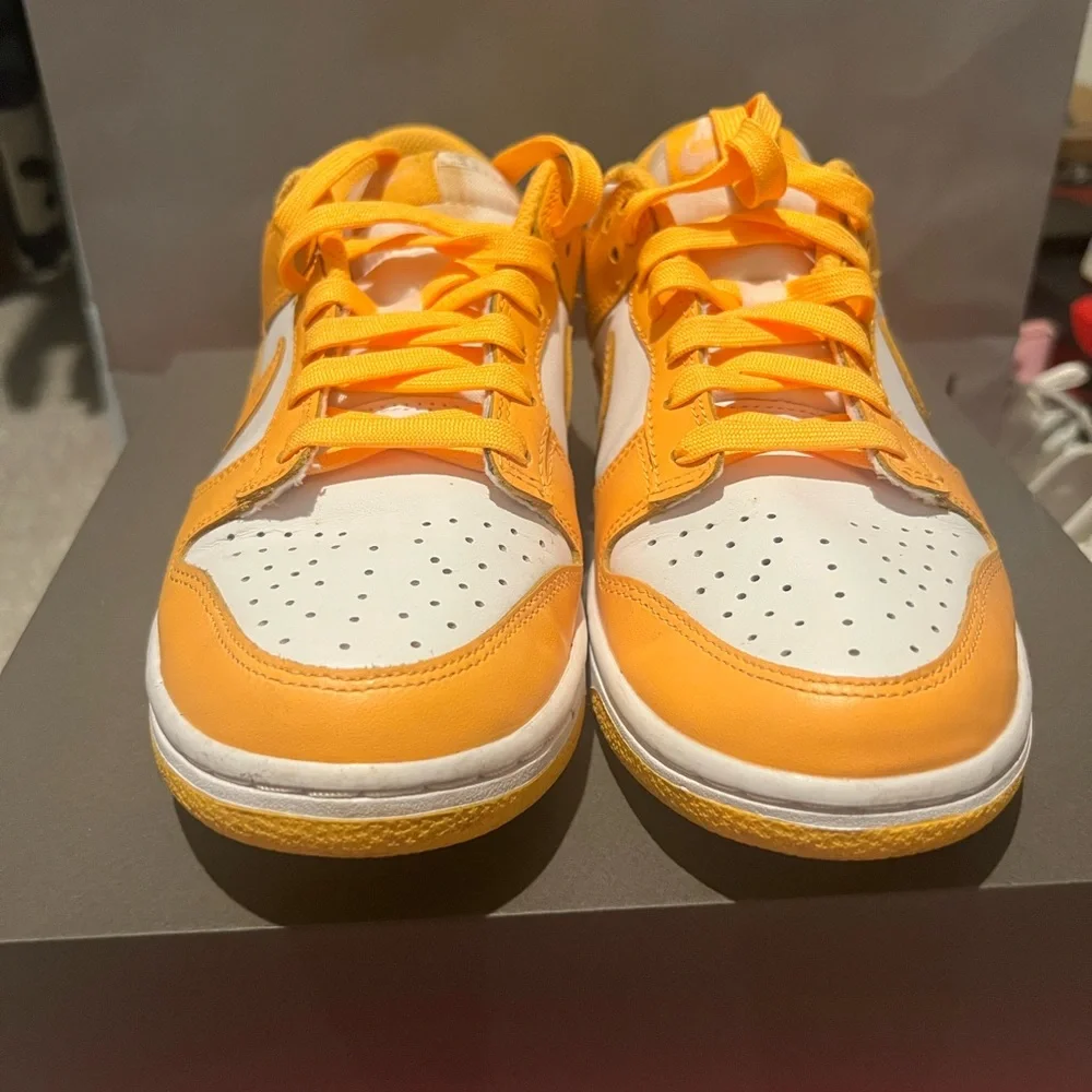 Dunks - Picture 2 of 4